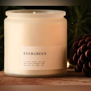 Handmade Evergreen Candle 13 oz